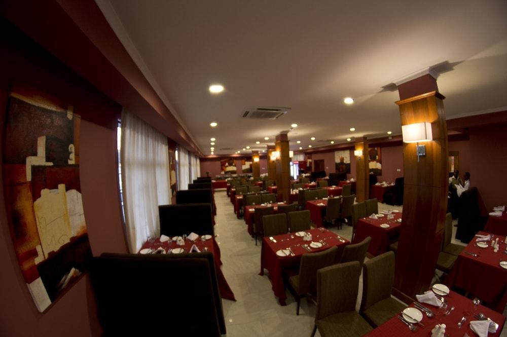 Seascape Hotel Dár Al-Szalám Kültér fotó