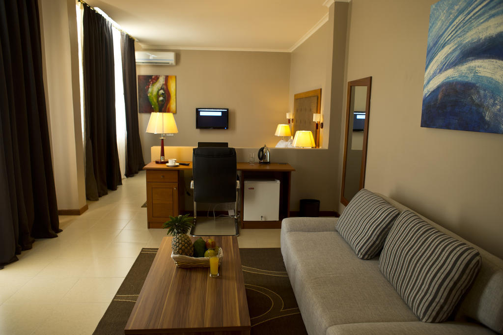 Seascape Hotel Dár Al-Szalám Kültér fotó