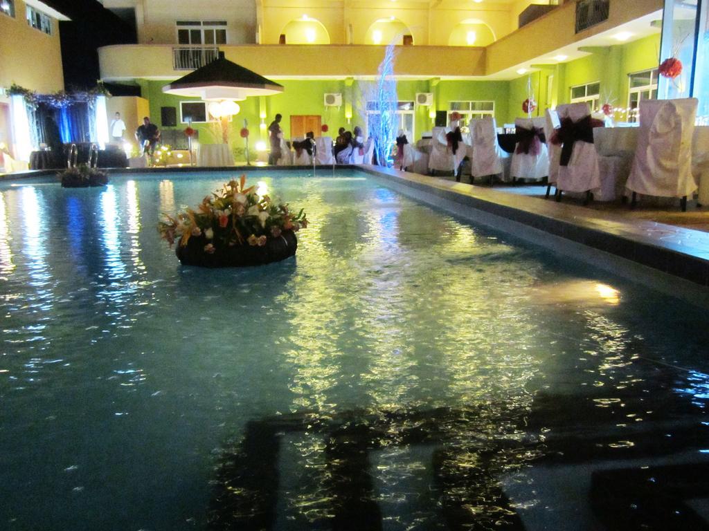 Seascape Hotel Dár Al-Szalám Kültér fotó